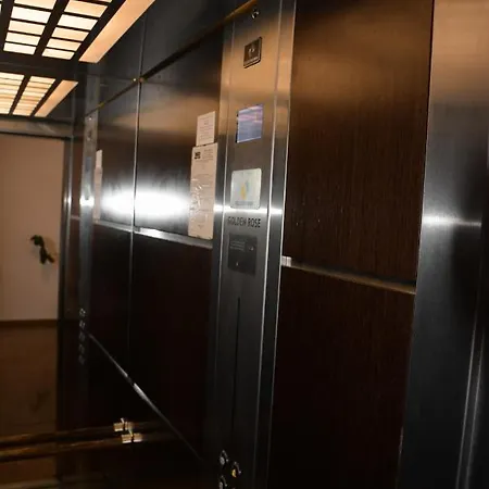 Hotell Golden Rose