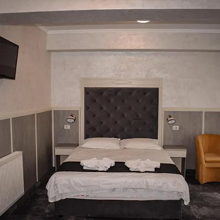 Golden Rose Otel 3*
